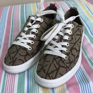 Never worn!!!! Great condition.